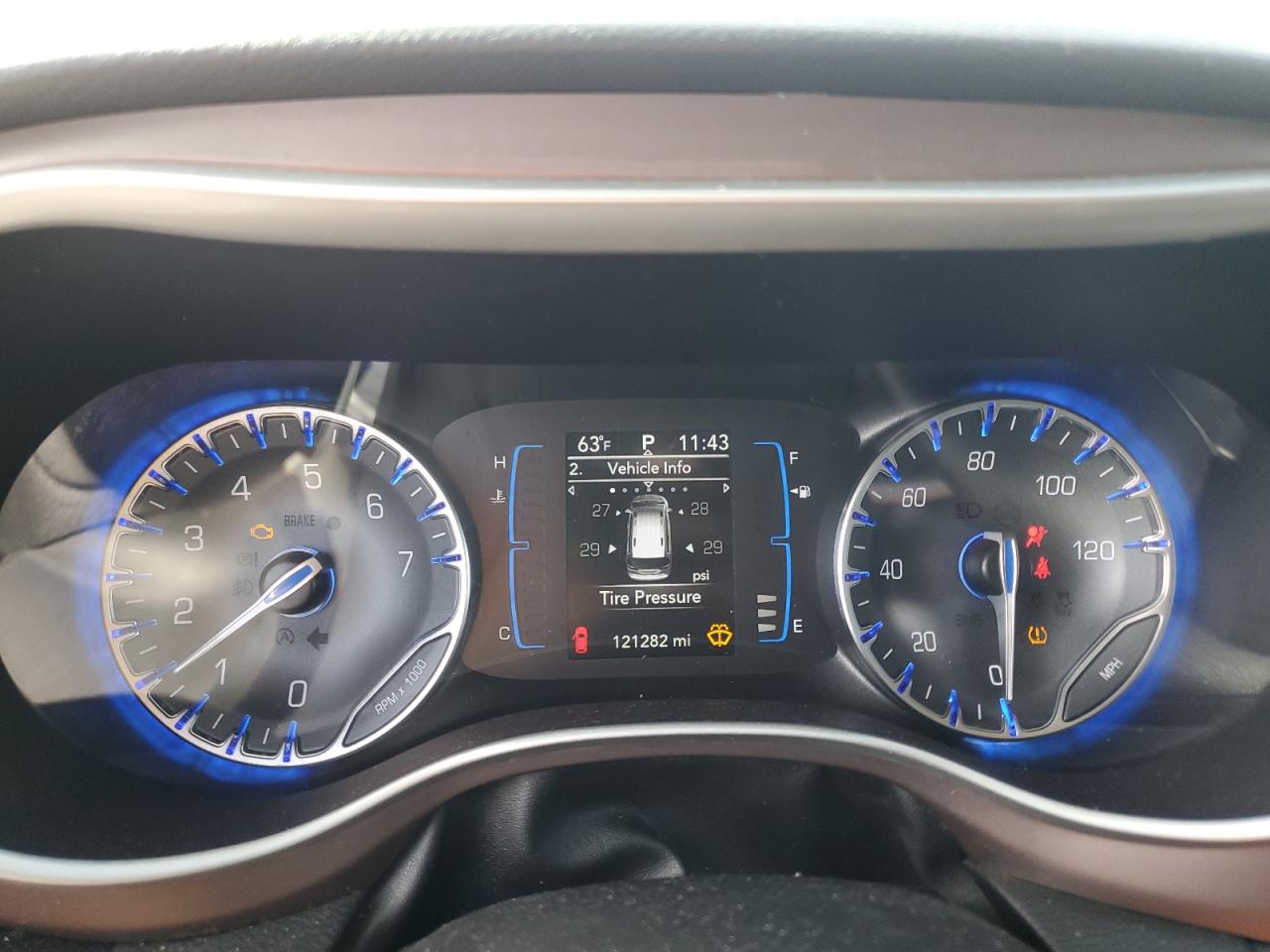 2017 Chrysler Pacifica Lx VIN: 2C4RC1CG5HR513646 Lot: 92379695