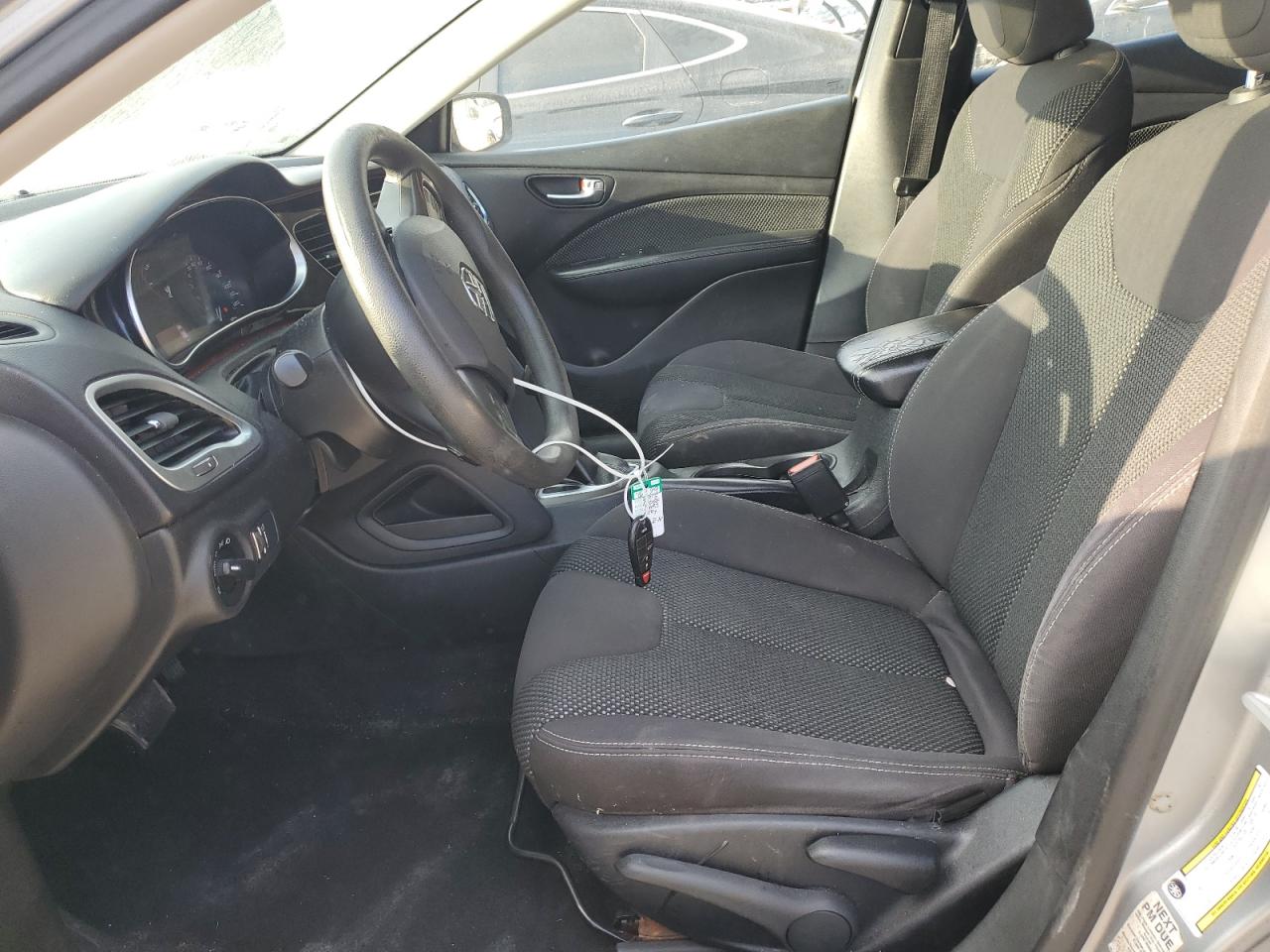 2015 Dodge Dart Sxt VIN: 1C3CDFBB1FD173048 Lot: 93130135