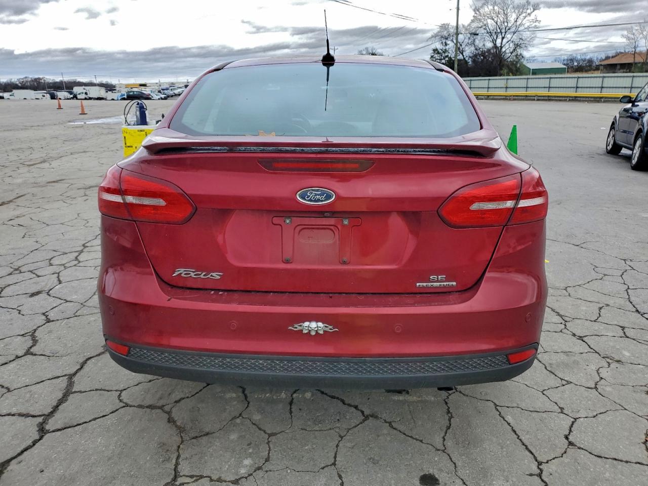 2015 Ford Focus Se VIN: 1FADP3F27FL378417 Lot: 94469545