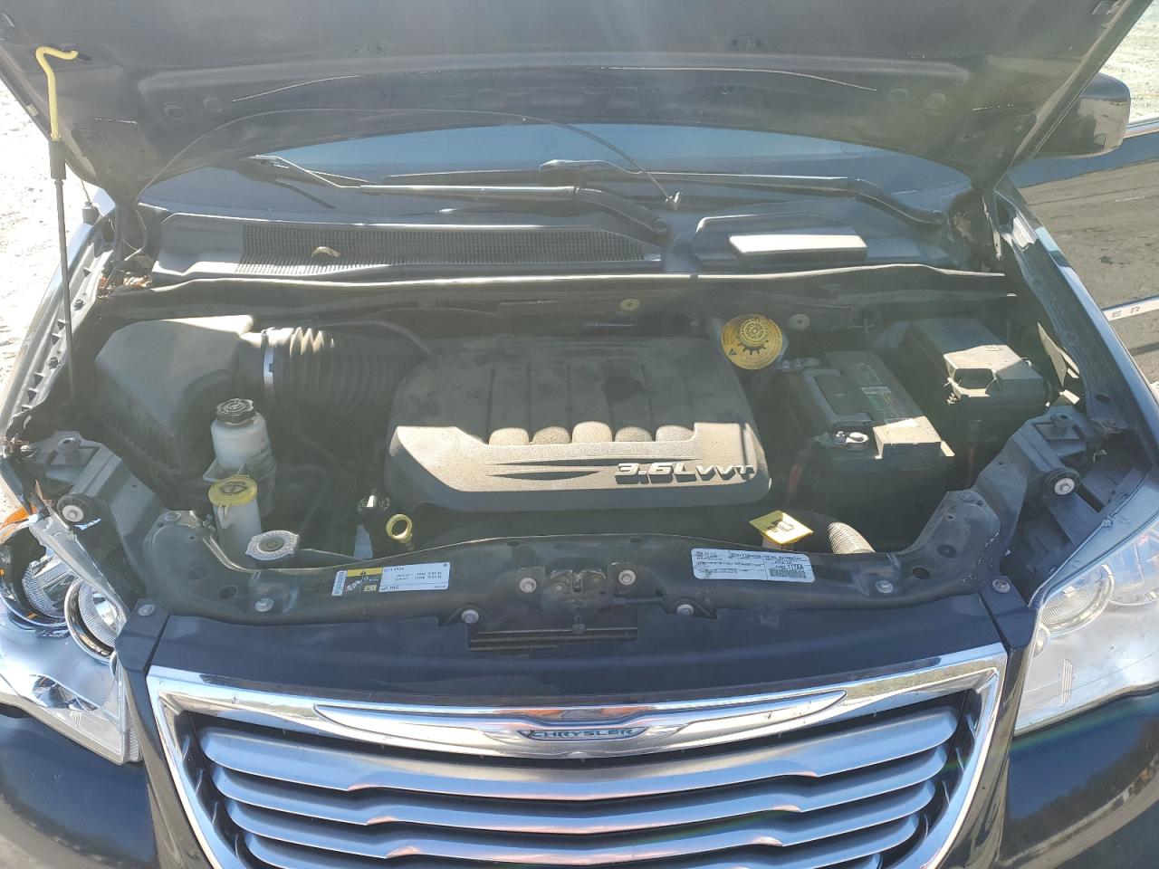 2015 Chrysler Town & Country Touring VIN: 2C4RC1BGXFR662942 Lot: 92291955