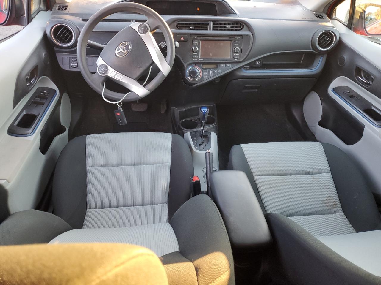 2013 Toyota Prius C VIN: JTDKDTB39D1537374 Lot: 93536175