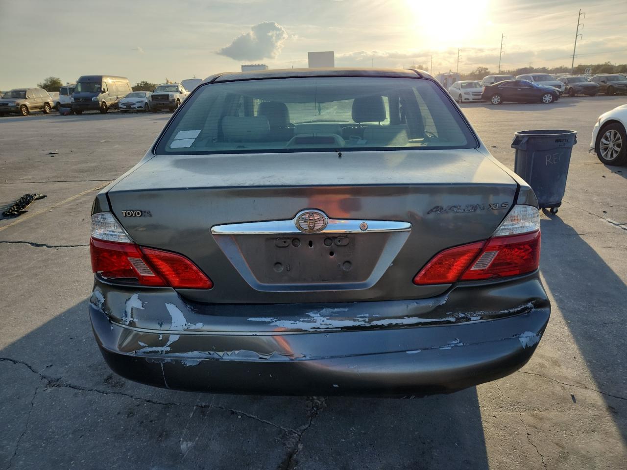 2000 Toyota Avalon Xl VIN: 4T1BF28BXYU079525 Lot: 93225785