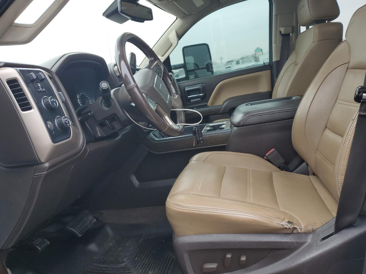 2017 GMC Sierra K2500 Denali VIN: 1GT12UEY0HF173157 Lot: 92639915