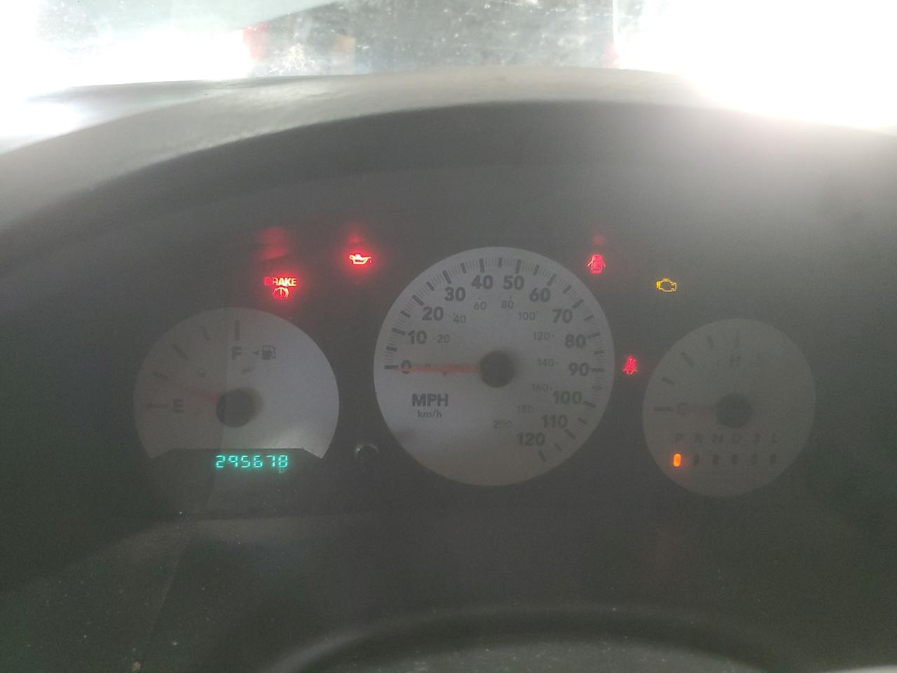 2006 Chrysler Town & Country VIN: 1A4GP45R26B620817 Lot: 92077055