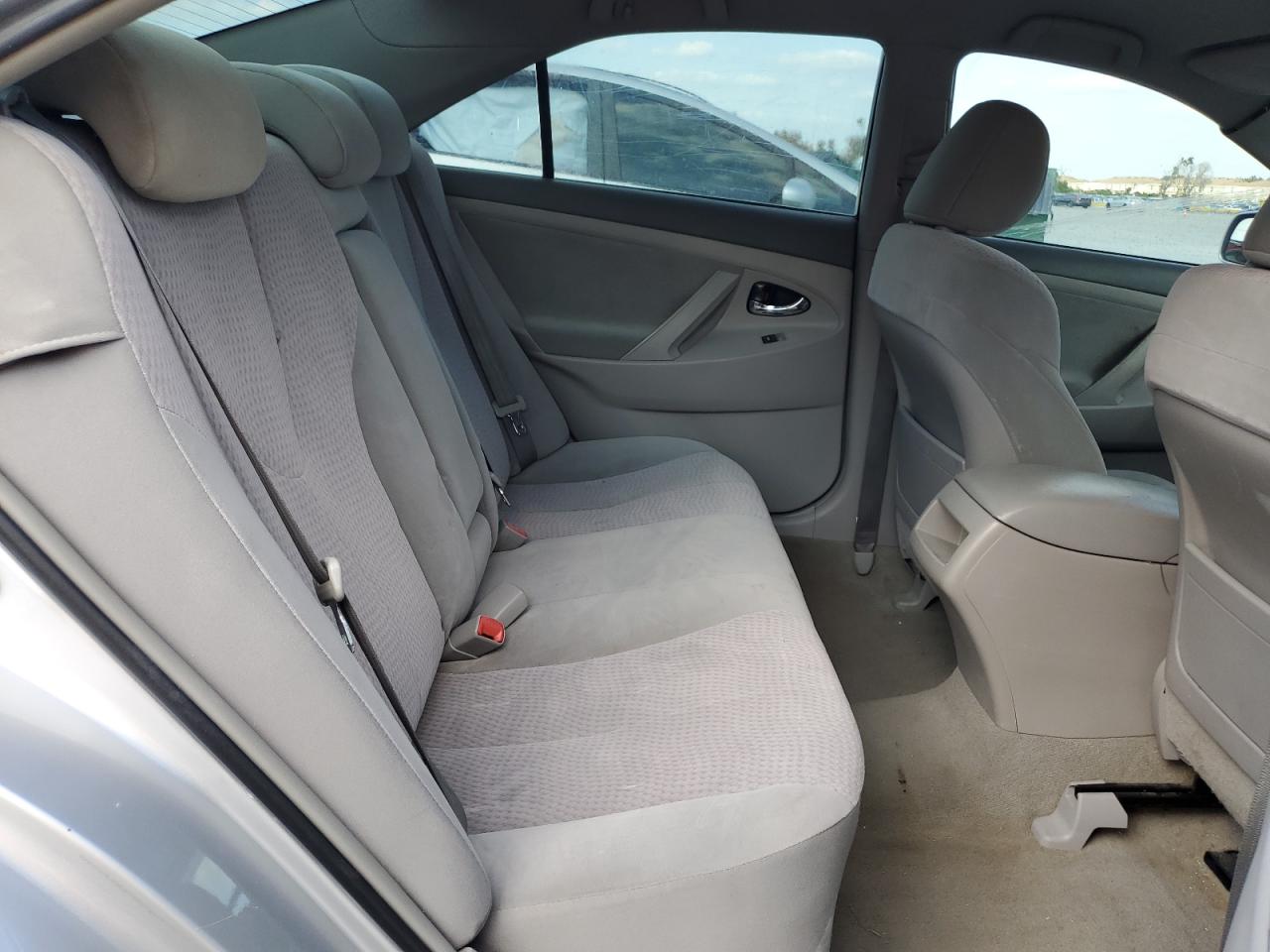 2011 Toyota Camry Base VIN: 4T1BF3EK2BU777774 Lot: 92357855