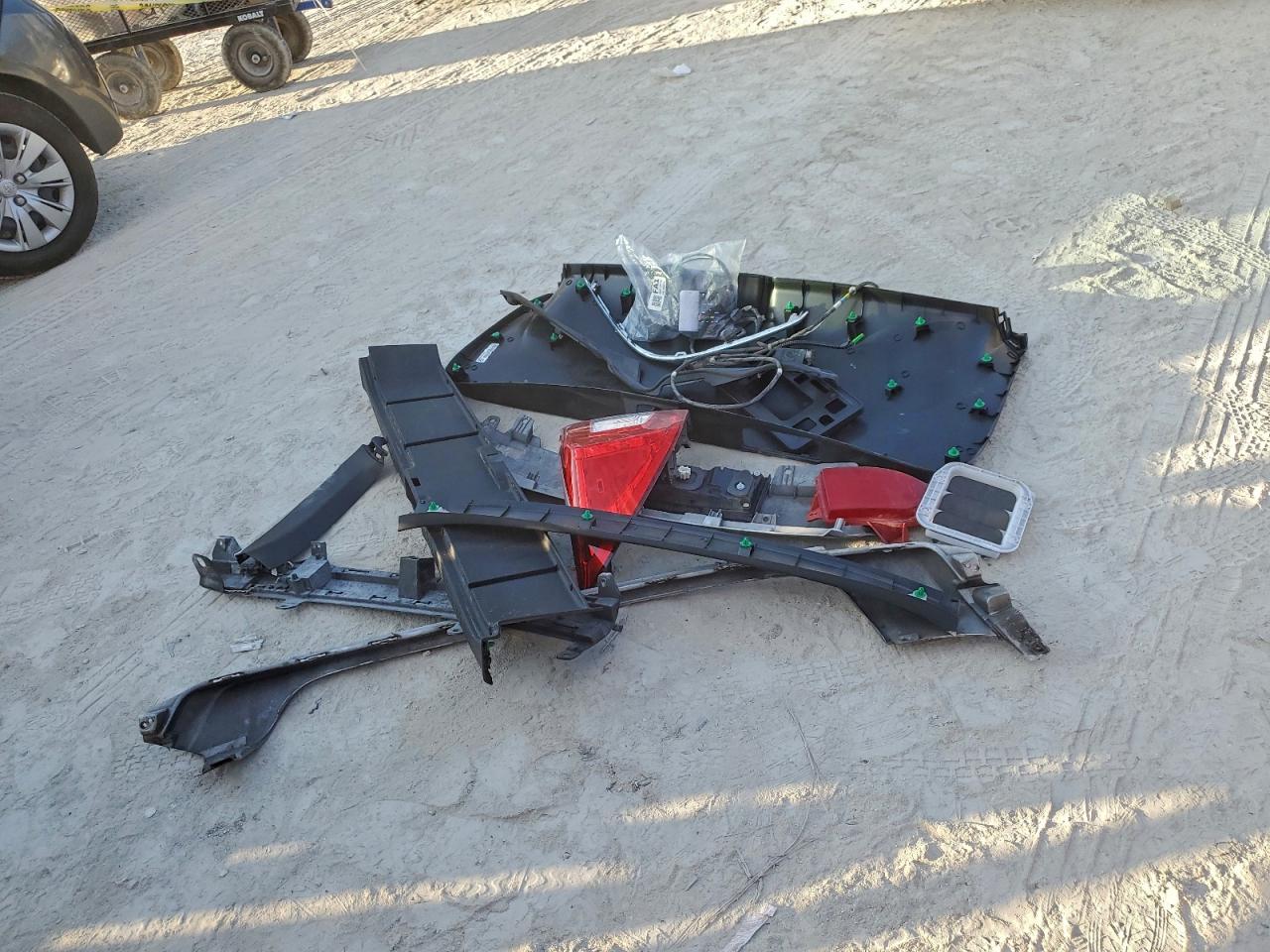 2021 Honda Pilot Touring VIN: 5FNYF5H97MB023008 Lot: 94196295