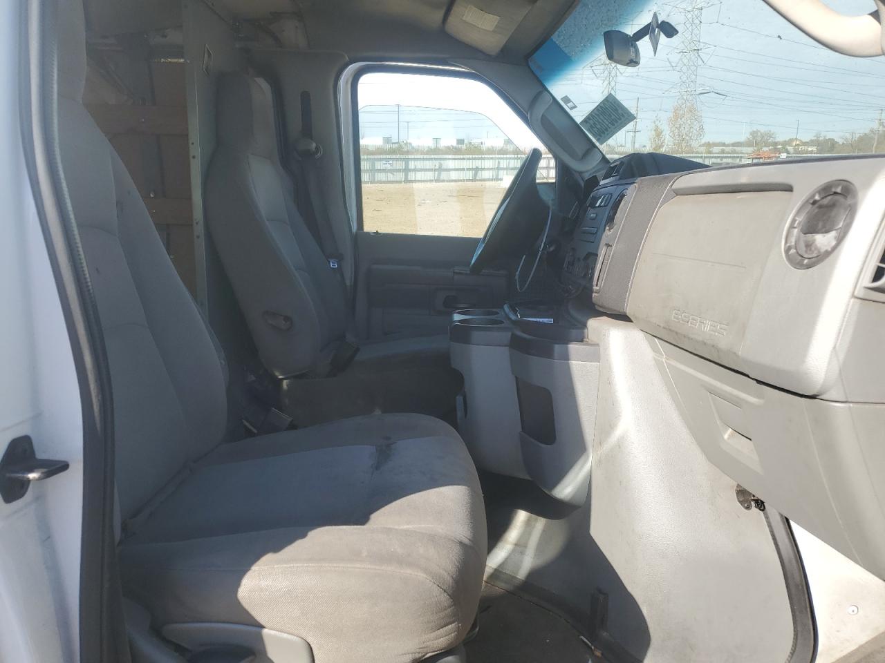 2009 Ford Econoline E250 Van VIN: 1FTNE24W79DA31883 Lot: 90901855