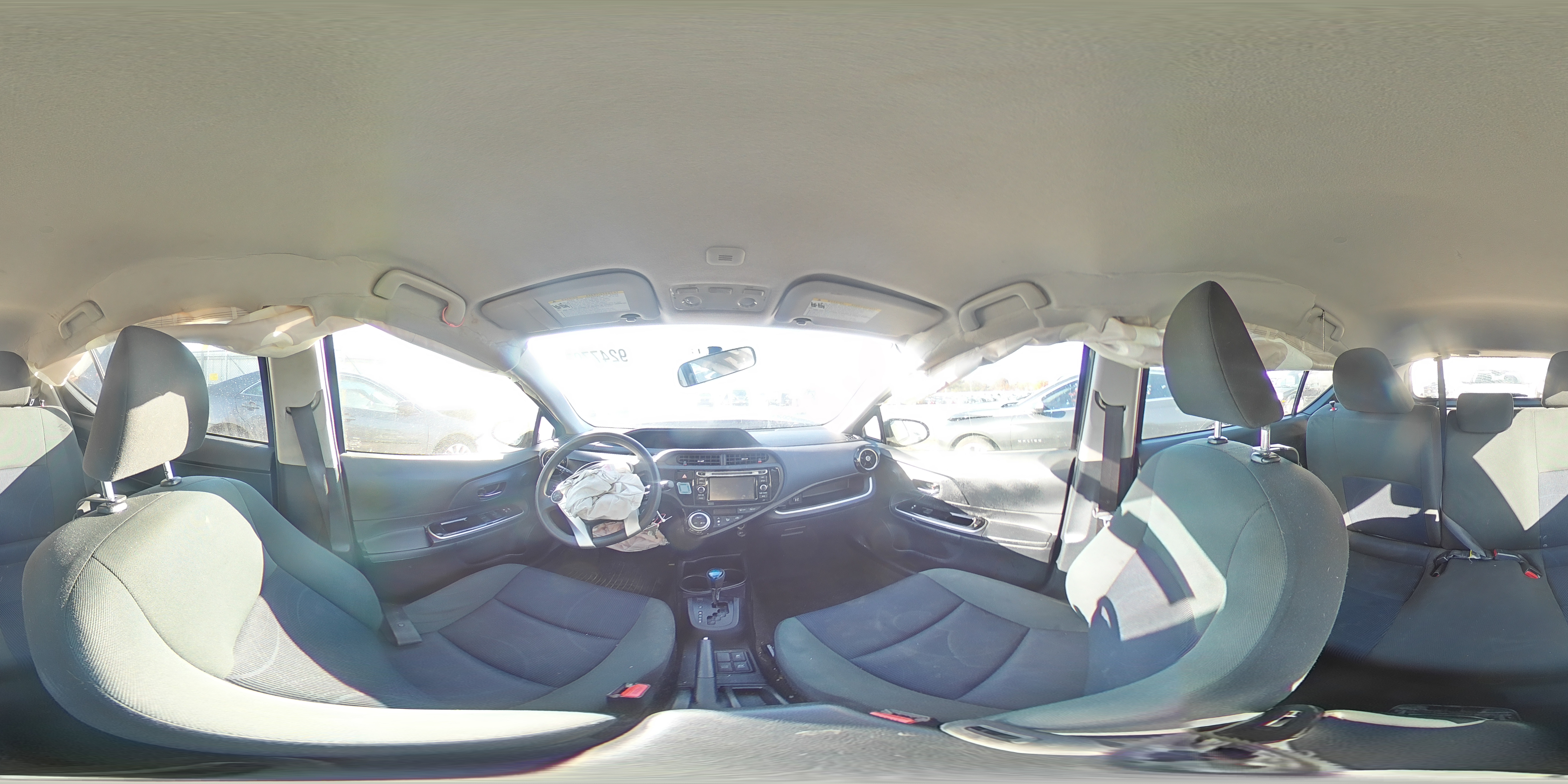 2015 Toyota Prius C VIN: JTDKDTB37F1579285 Lot: 92477975