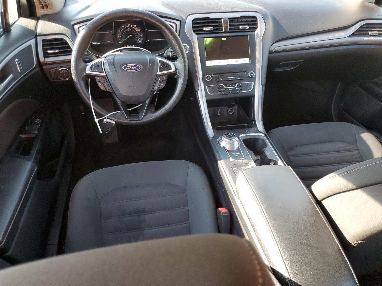 2017 Ford Fusion Se VIN: 3FA6P0H79HR394543 Lot: 89864255