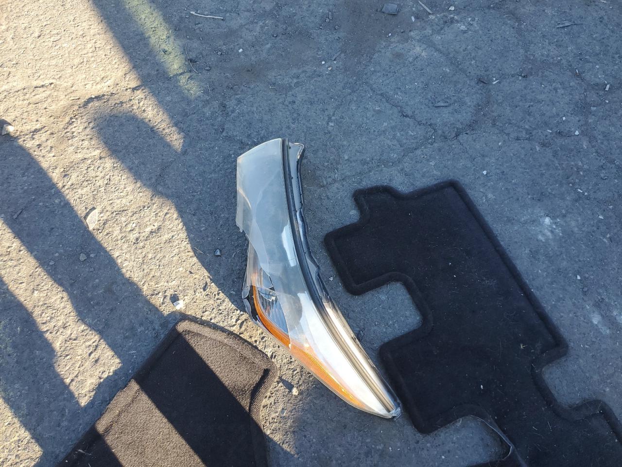 2015 Toyota Highlander Le VIN: 5TDBKRFH0FS135778 Lot: 91527425