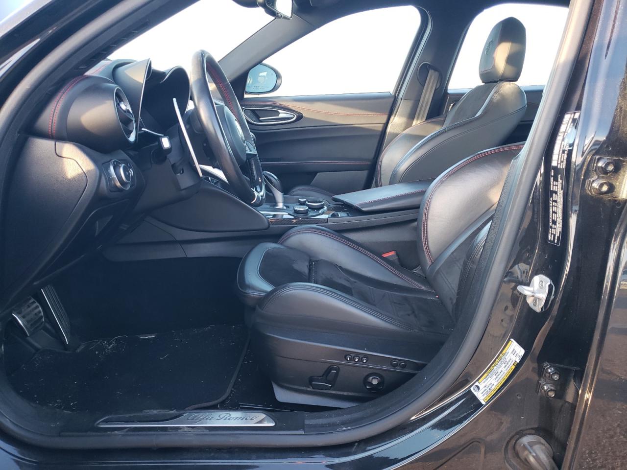 2017 Alfa Romeo Giulia Quadrifoglio VIN: ZARFAEAV4H7546338 Lot: 93392415