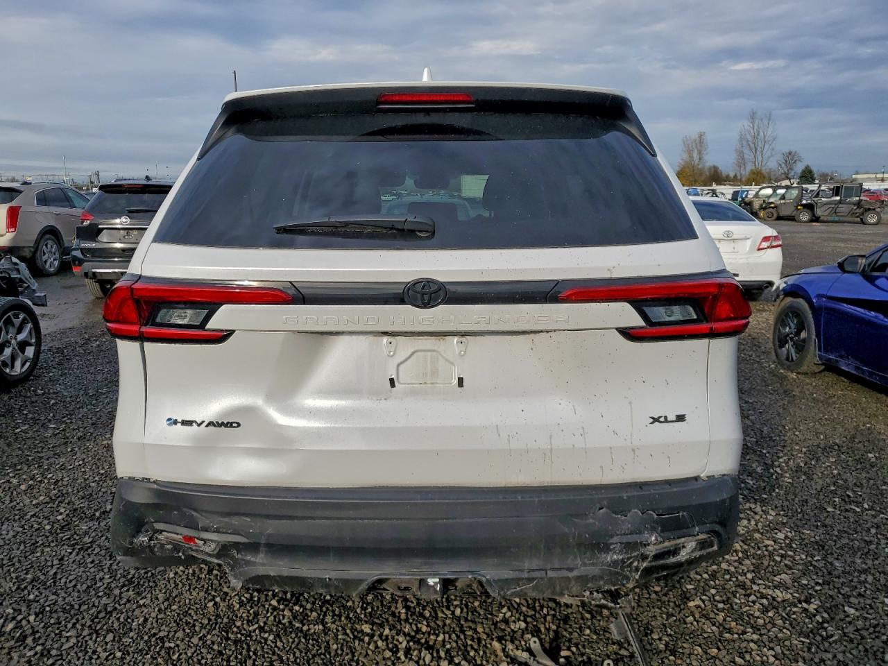 2024 Toyota Grand Highlander Xle VIN: 5TDACAB5XRS016887 Lot: 94303645