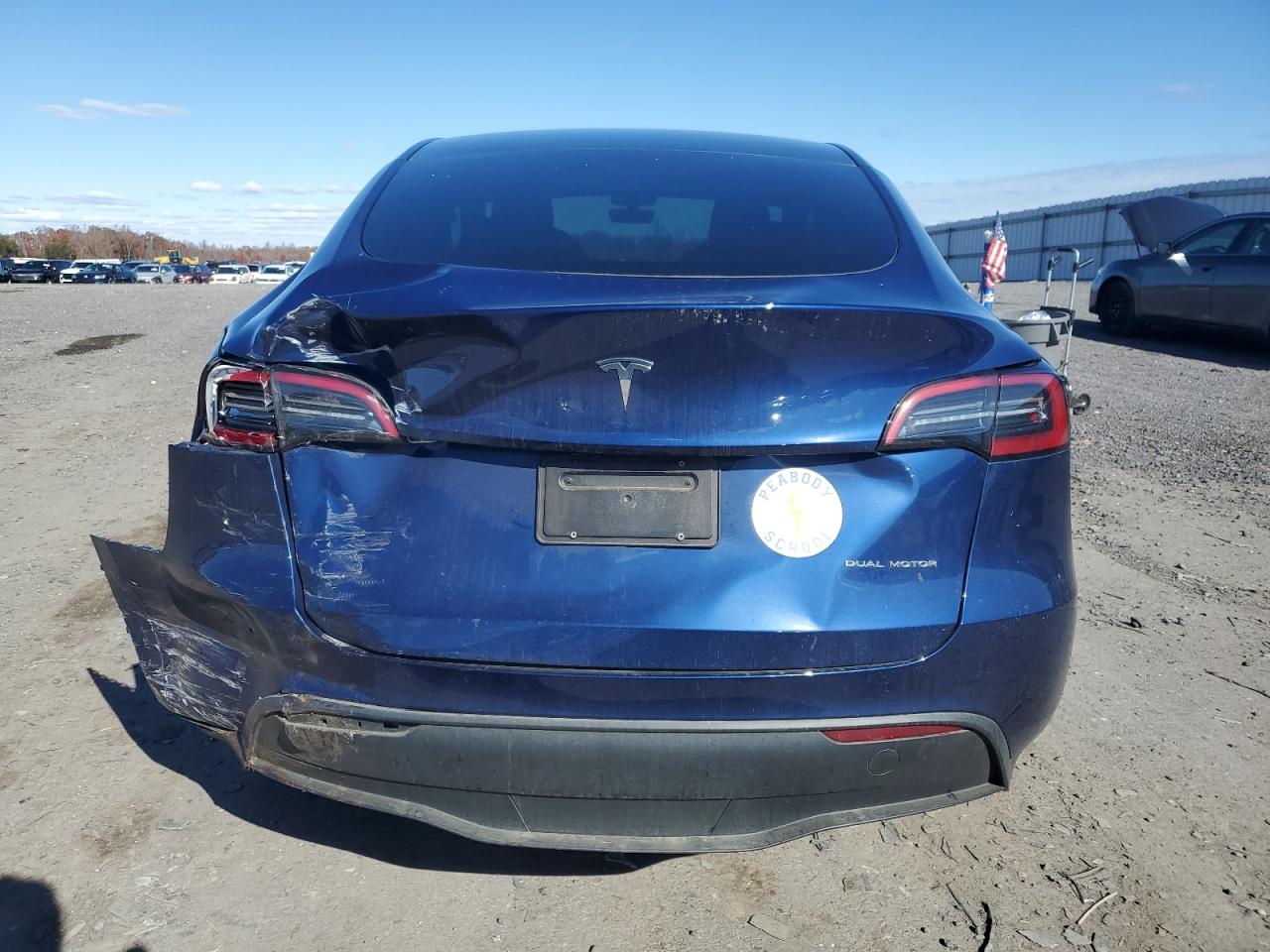 2025 Tesla Model Y VIN: 7SAYGDEE5SA353560 Lot: 92127105