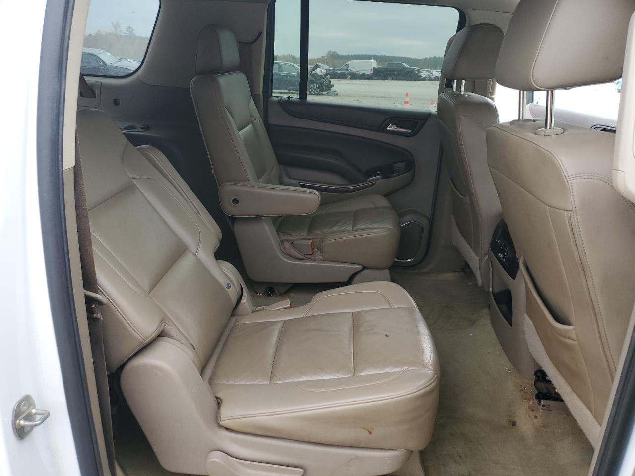 2016 Chevrolet Suburban K1500 Lt VIN: 1GNSKHKC3GR126729 Lot: 91786025