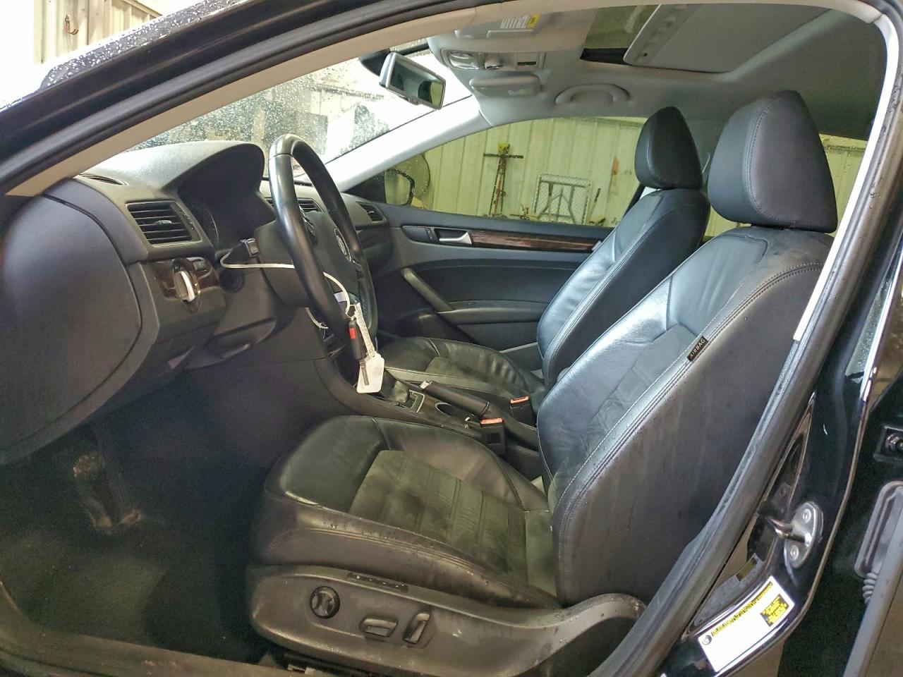 2014 Volkswagen Passat Sel VIN: 1VWCS7A33EC093317 Lot: 94246495