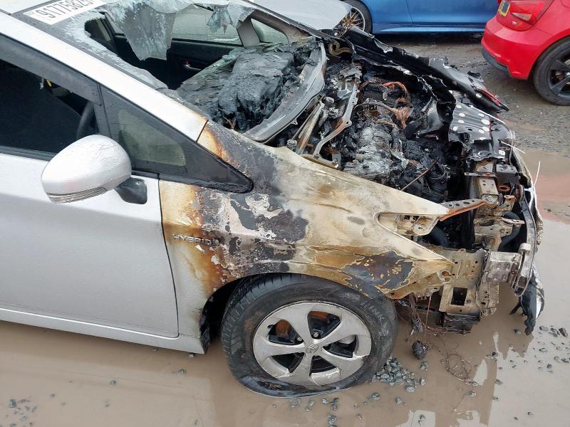 2019 TOYOTA PRIUS HYBRID 