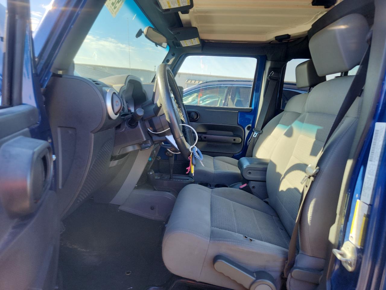 2009 Jeep Wrangler Unlimited Sahara VIN: 1J4GA59149L744002 Lot: 92481095