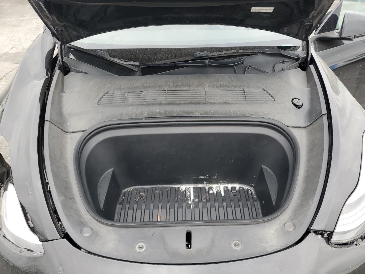 2023 Tesla Model Y VIN: 7SAYGDEF4PF838436 Lot: 91468385