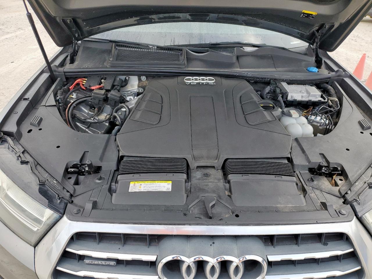 2017 Audi Q7 Premium Plus VIN: WA1LAAF75HD048323 Lot: 93521575