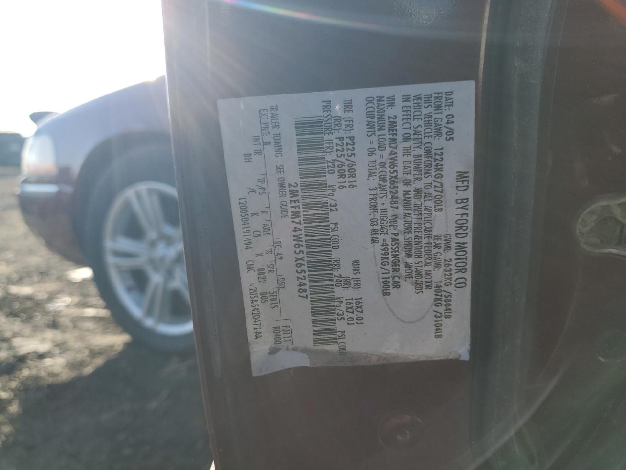 2005 Mercury Grand Marquis Gs VIN: 2MEFM74W65X652487 Lot: 92670195