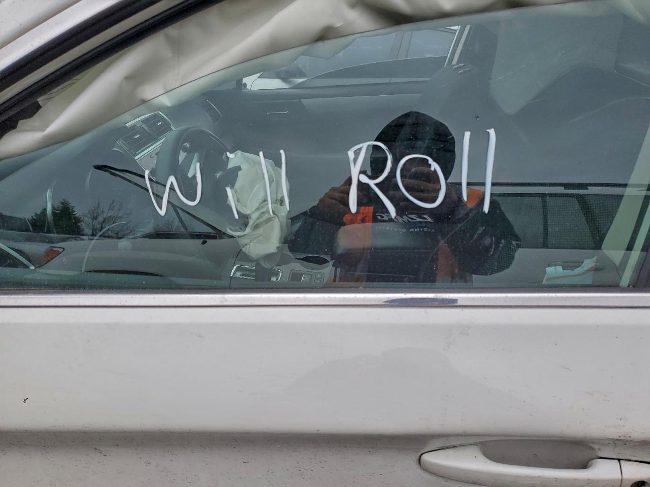 2018 Subaru Outback 2.5I Premium VIN: 4S4BSAFC4J3239461 Lot: 93904335