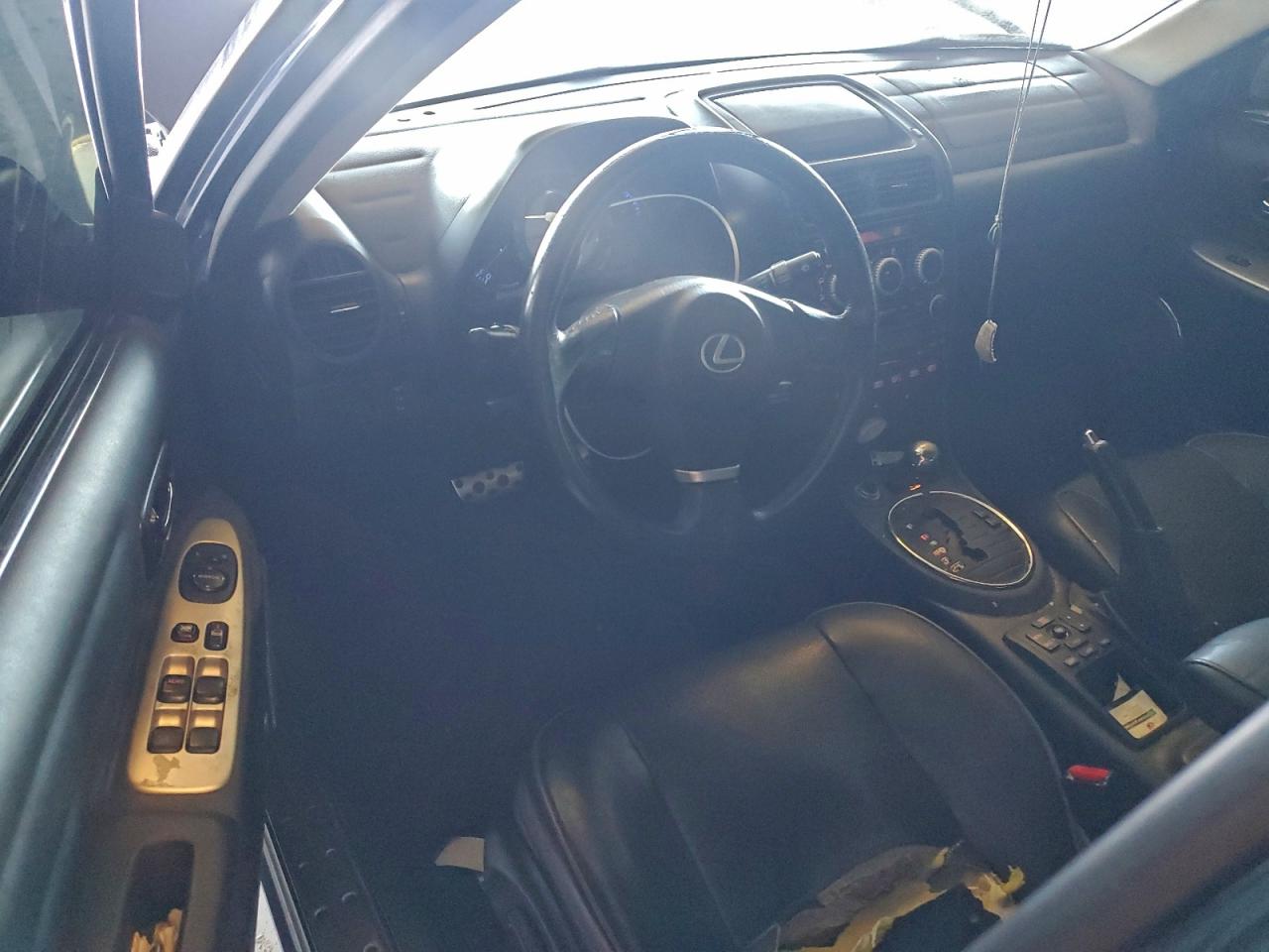 2005 Lexus Is 300 VIN: JTHBD192350100879 Lot: 94584025