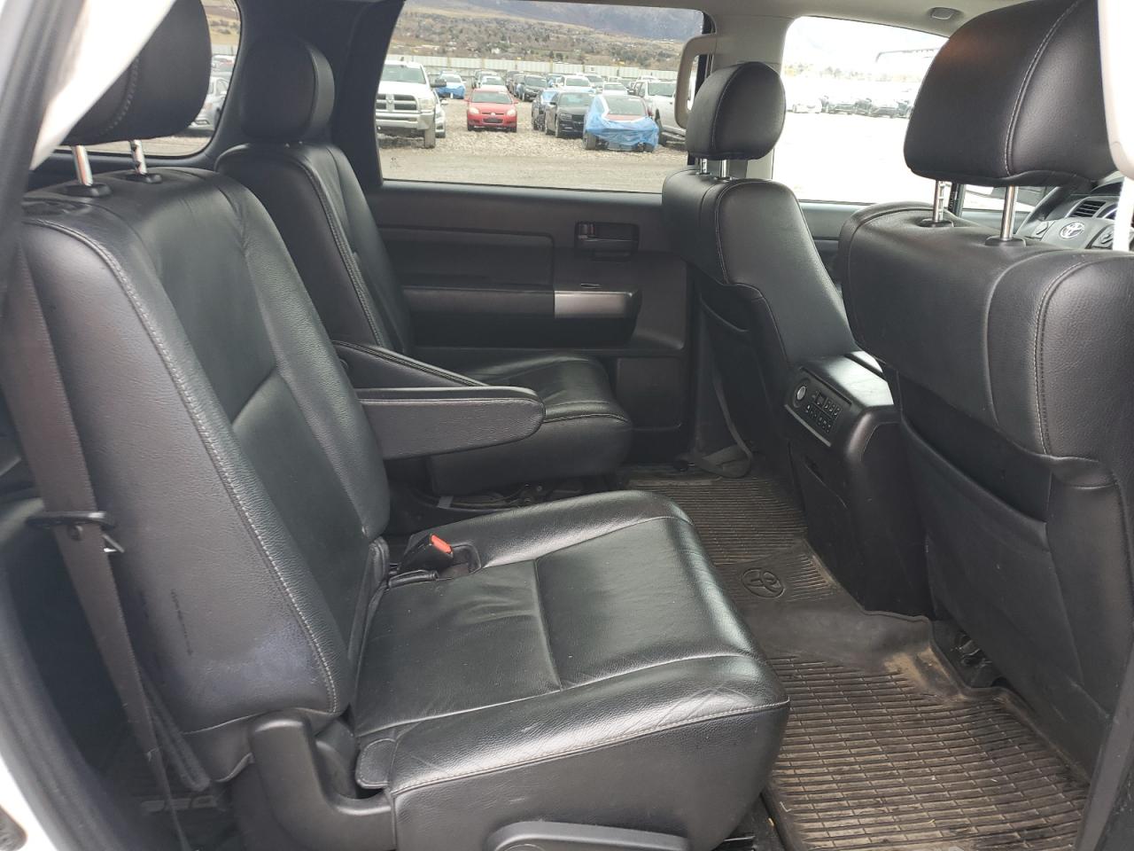 2019 Toyota Sequoia Sr5 VIN: 5TDBY5G18KS173150 Lot: 93337175