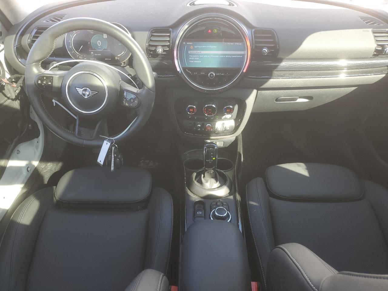 2024 Mini Cooper S Clubman VIN: WMWLV7C04R2V25211 Lot: 92464905