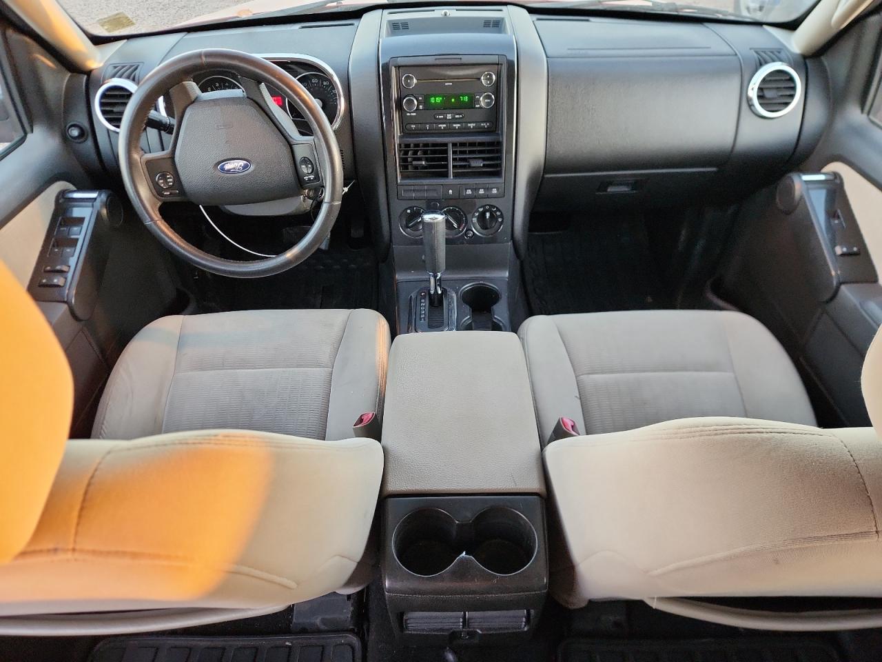 2008 Ford Explorer Xlt VIN: 1FMEU73E28UA49310 Lot: 92825505