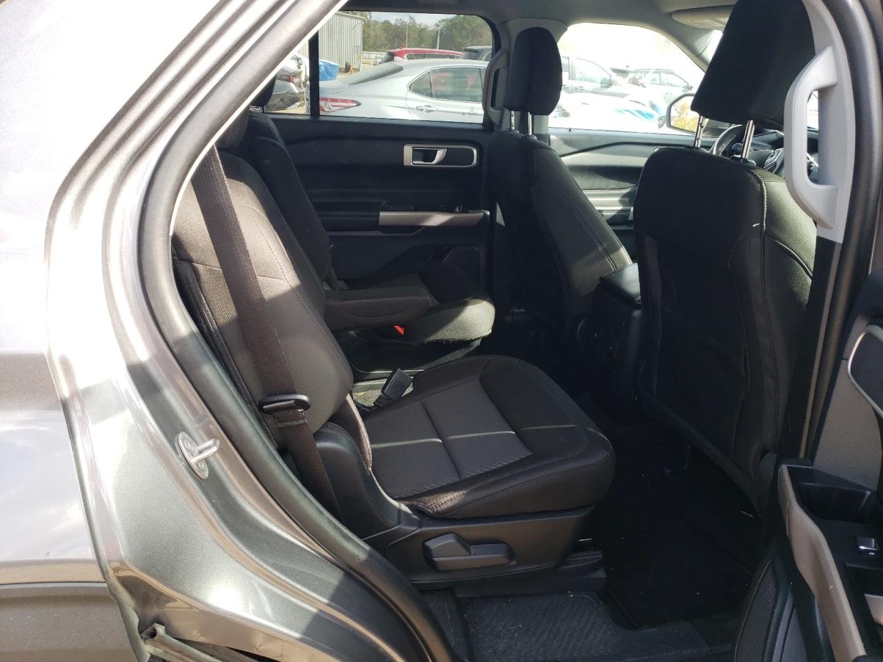 2023 Ford Explorer Xlt VIN: 1FMSK7DH2PGB43783 Lot: 92708175