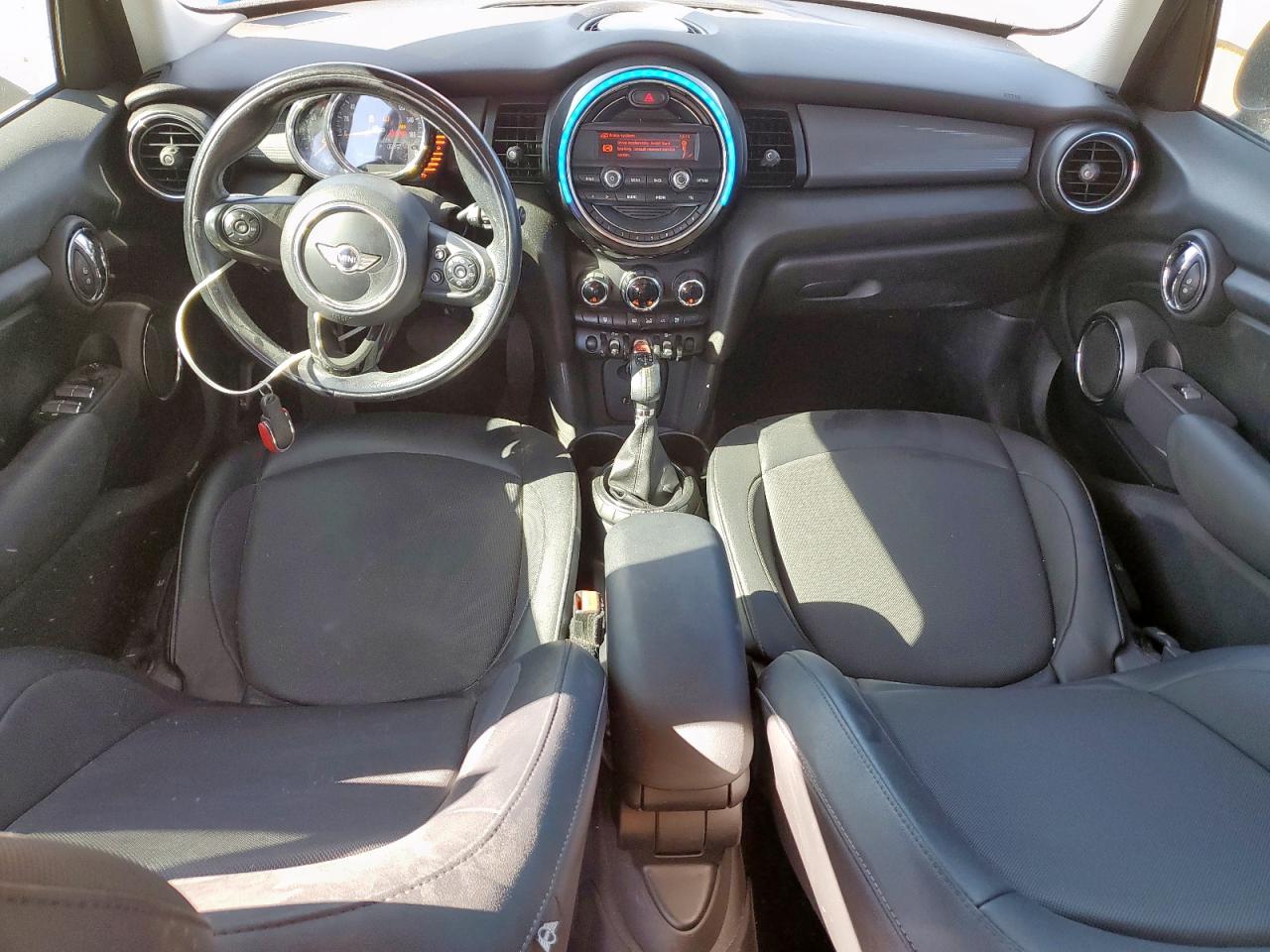 2015 Mini Cooper VIN: WMWXS5C59FT827982 Lot: 91294735