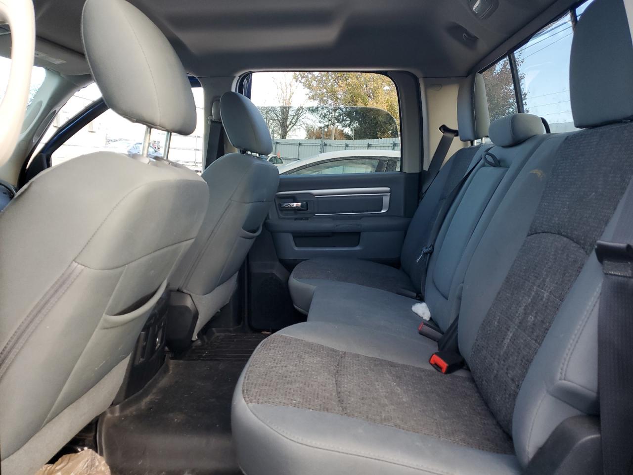 2018 Ram 1500 Slt VIN: 3C6RR7LG7JG234767 Lot: 92507725