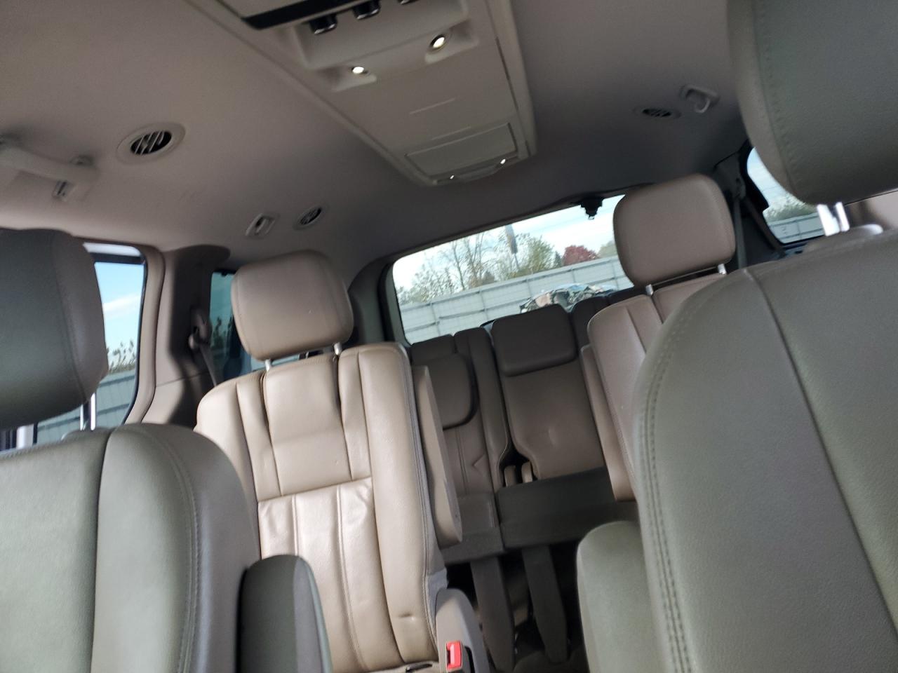 2014 Chrysler Town & Country Touring VIN: 2C4RC1BG2ER329357 Lot: 91291035