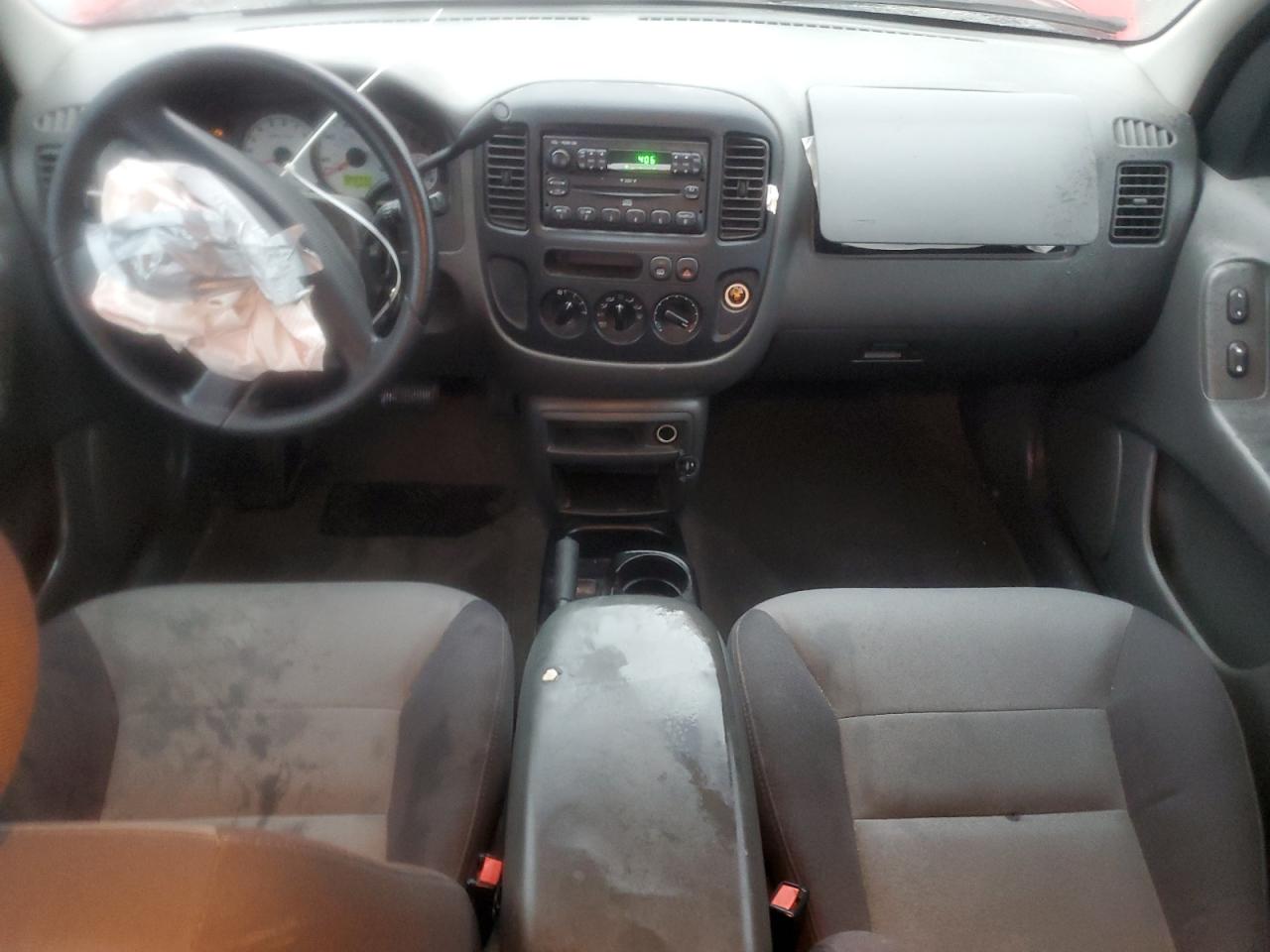 2003 Ford Escape Xls VIN: 1FMYU02113KC97961 Lot: 94047305