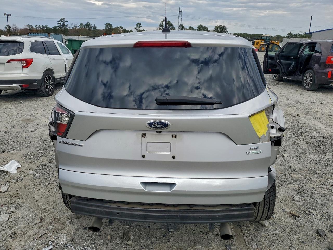 2017 Ford Escape Se VIN: 1FMCU0GD8HUA98799 Lot: 93718195