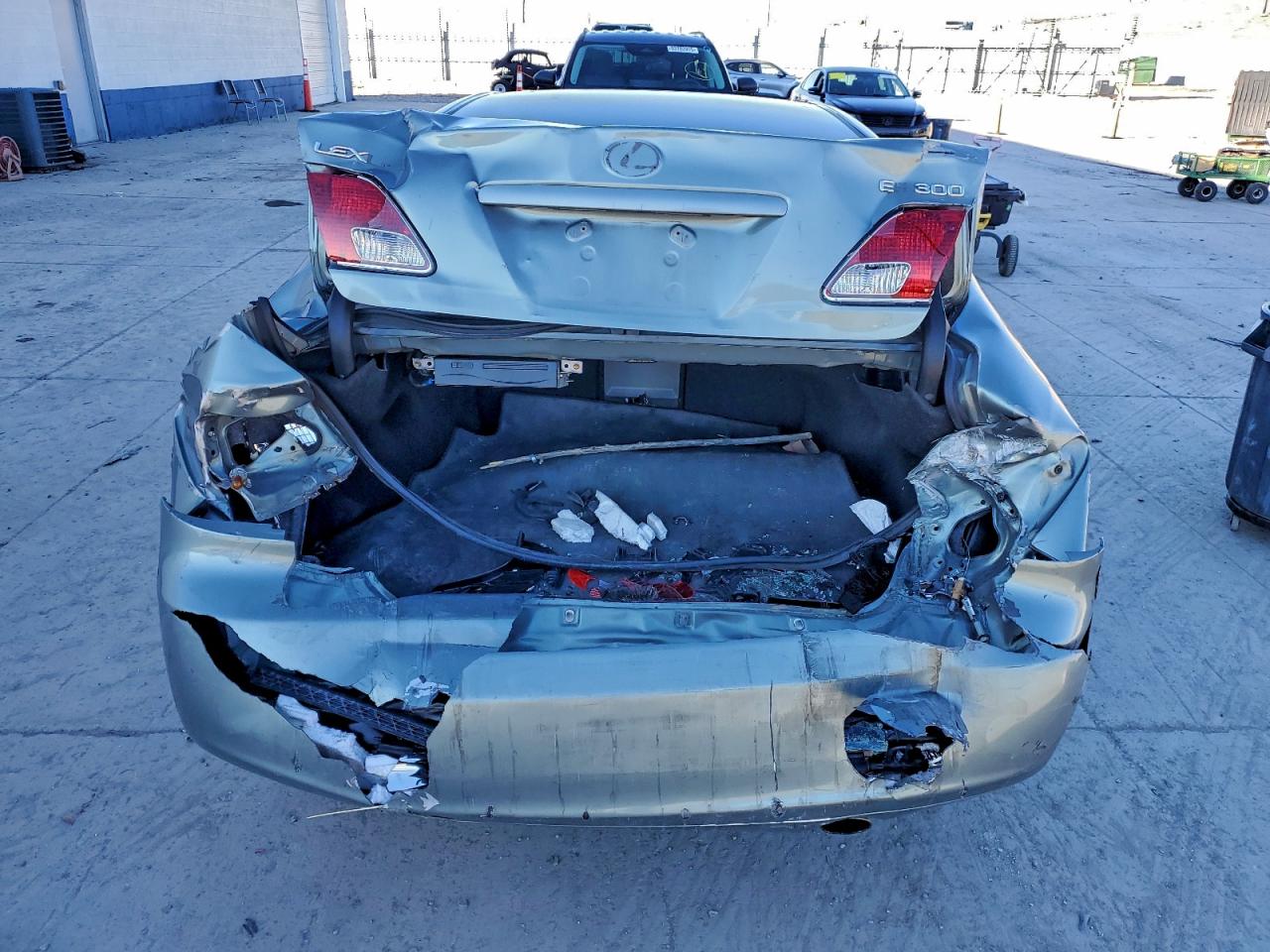 2002 Lexus Es 300 VIN: JTHBF30G320049667 Lot: 94735645