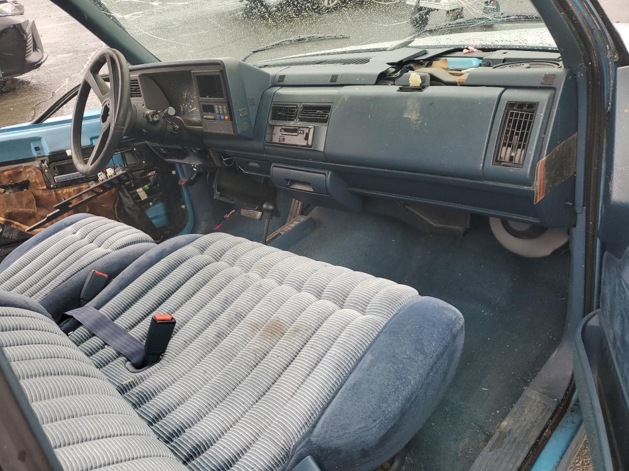 1993 GMC Sierra K2500 VIN: 2GTFK29K5P1502053 Lot: 93063635