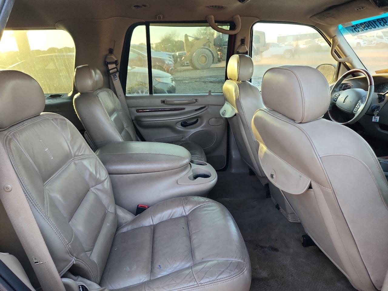 2001 Lincoln Navigator VIN: 5LMEU27A21LJ07189 Lot: 93109925