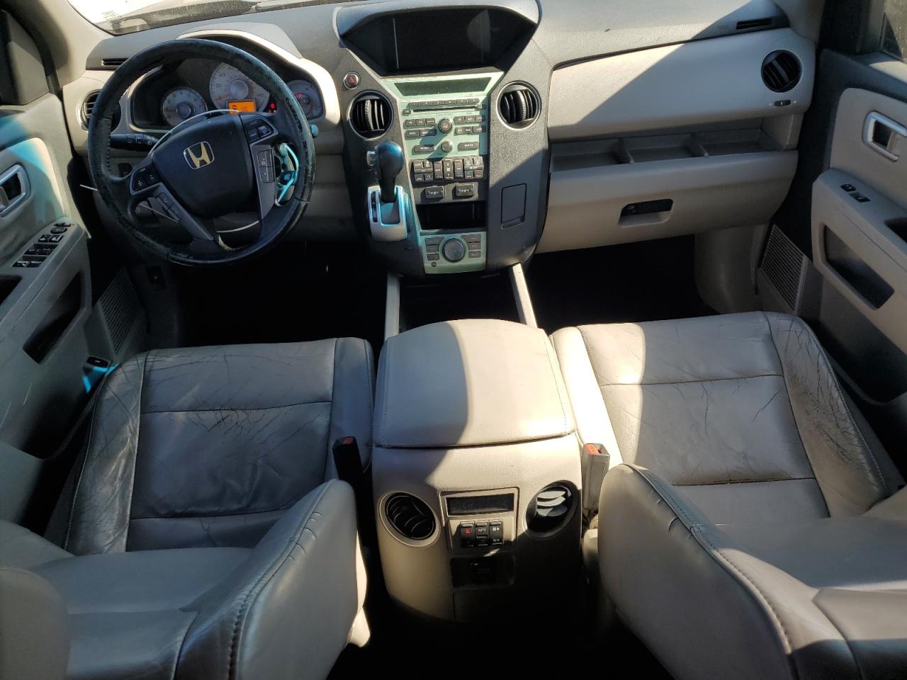 2011 Honda Pilot Exln VIN: 5FNYF3H78BB030646 Lot: 93858245