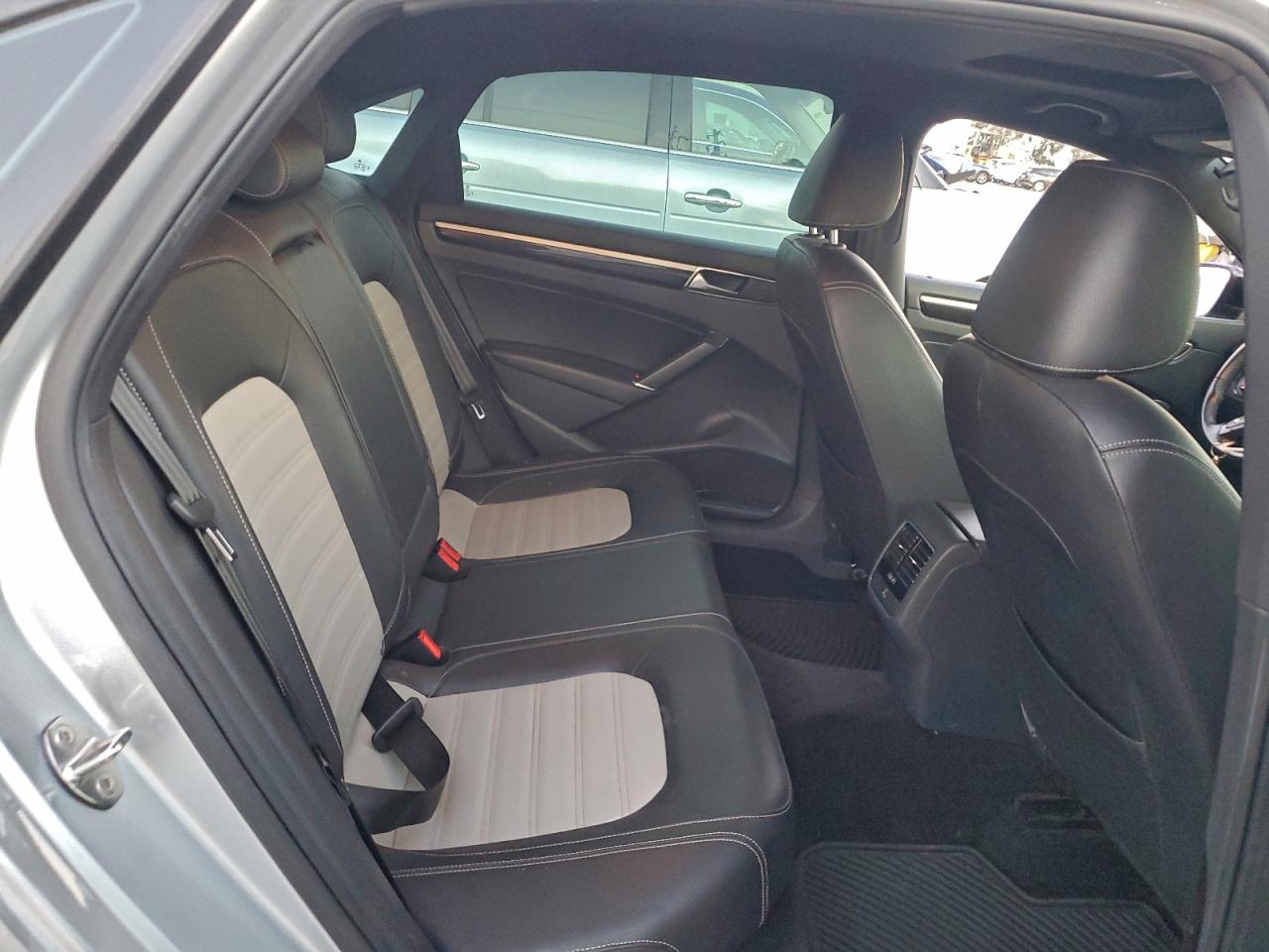 2018 Volkswagen Passat Gt VIN: 1VWJM7A3XJC042280 Lot: 92749725