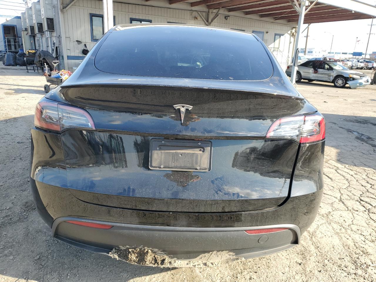 2024 Tesla Model Y VIN: 7SAYGDED2RF015540 Lot: 93544015