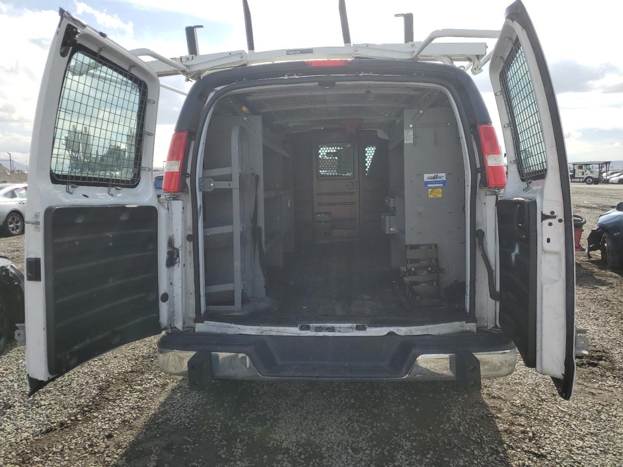 2019 GMC Savana G2500 VIN: 1GTW7AFGXK1373284 Lot: 92514015