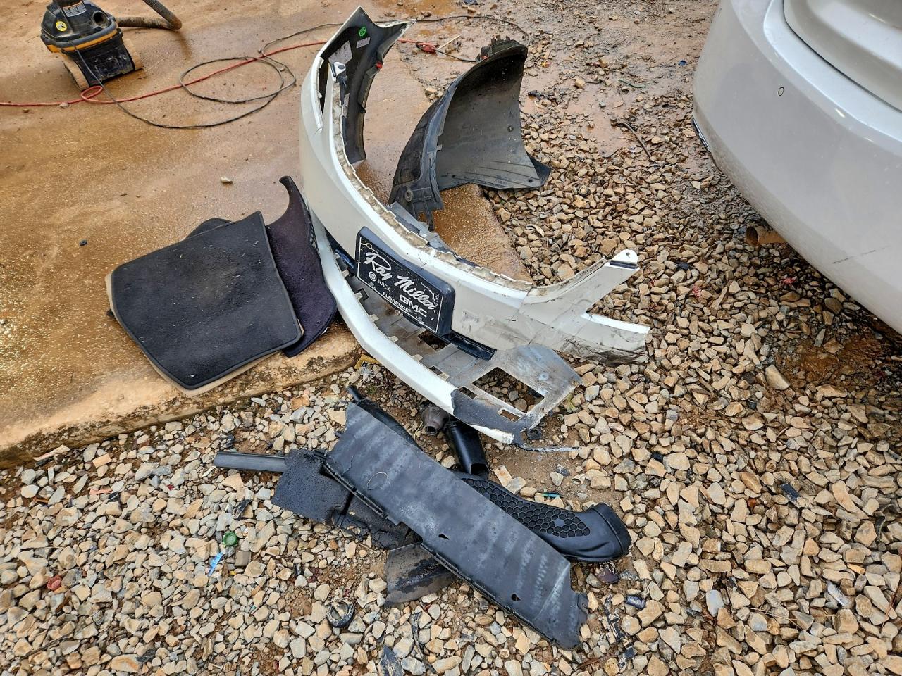 2010 Buick Lacrosse Cxs VIN: 1G4GE5GV4AF258157 Lot: 94158095