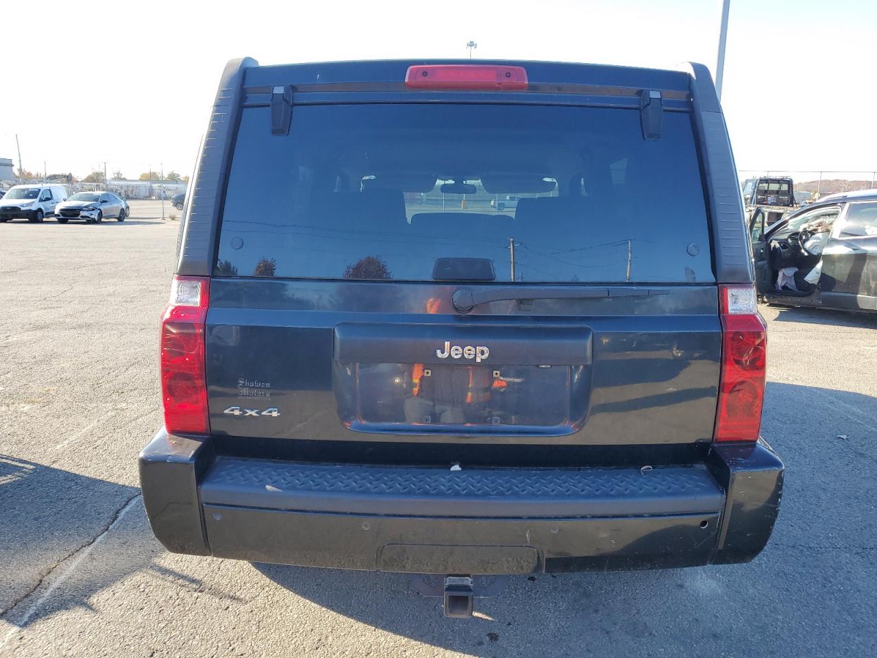 2008 Jeep Commander Sport VIN: 1J8HG48K68C232276 Lot: 92994395