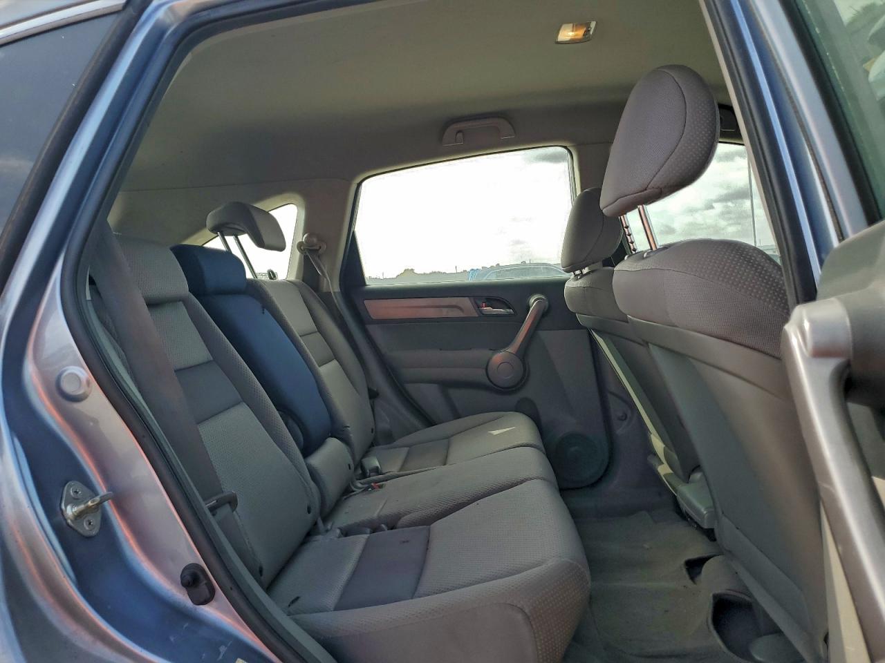 2008 Honda Cr-V Lx VIN: JHLRE38318C050279 Lot: 92721645