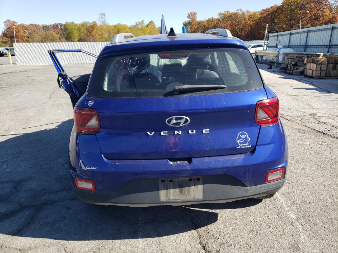 2022 Hyundai Venue Sel VIN: KMHRC8A36NU208126 Lot: 91856095