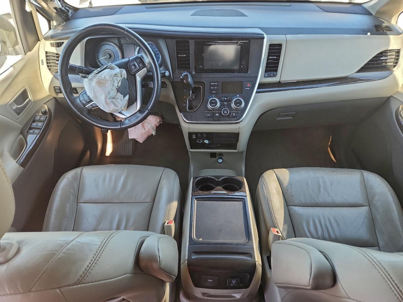 2016 Toyota Sienna Xle VIN: 5TDYK3DC8GS757495 Lot: 94339315