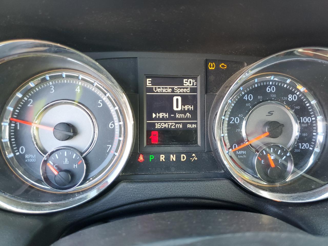 2015 Chrysler Town & Country S VIN: 2C4RC1HG0FR618620 Lot: 92331895