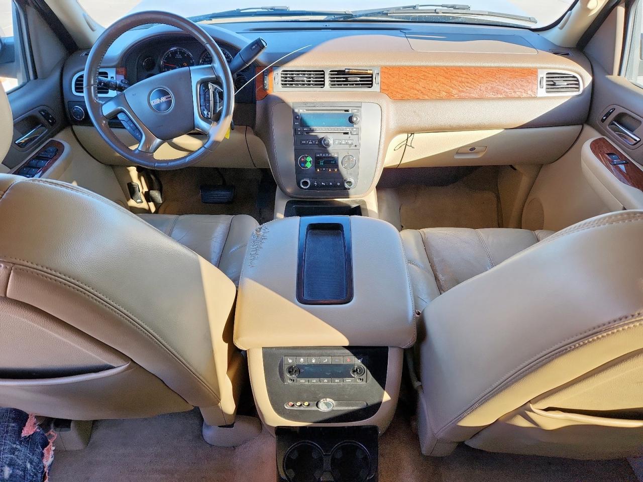 2007 GMC Yukon VIN: 1GKFC130X7R377321 Lot: 92524675