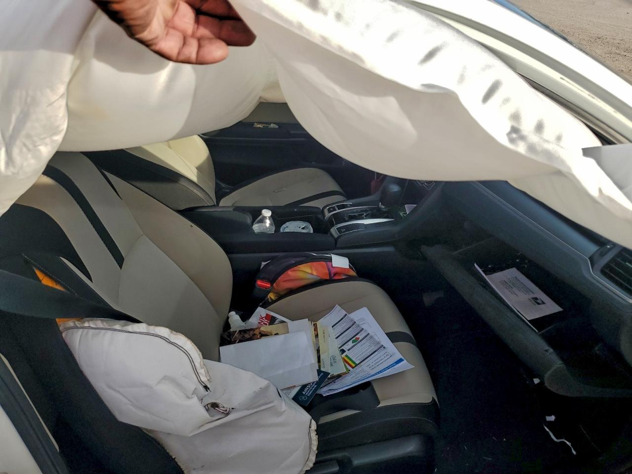 2016 Honda Civic Lx VIN: 302252 Lot: 95316285